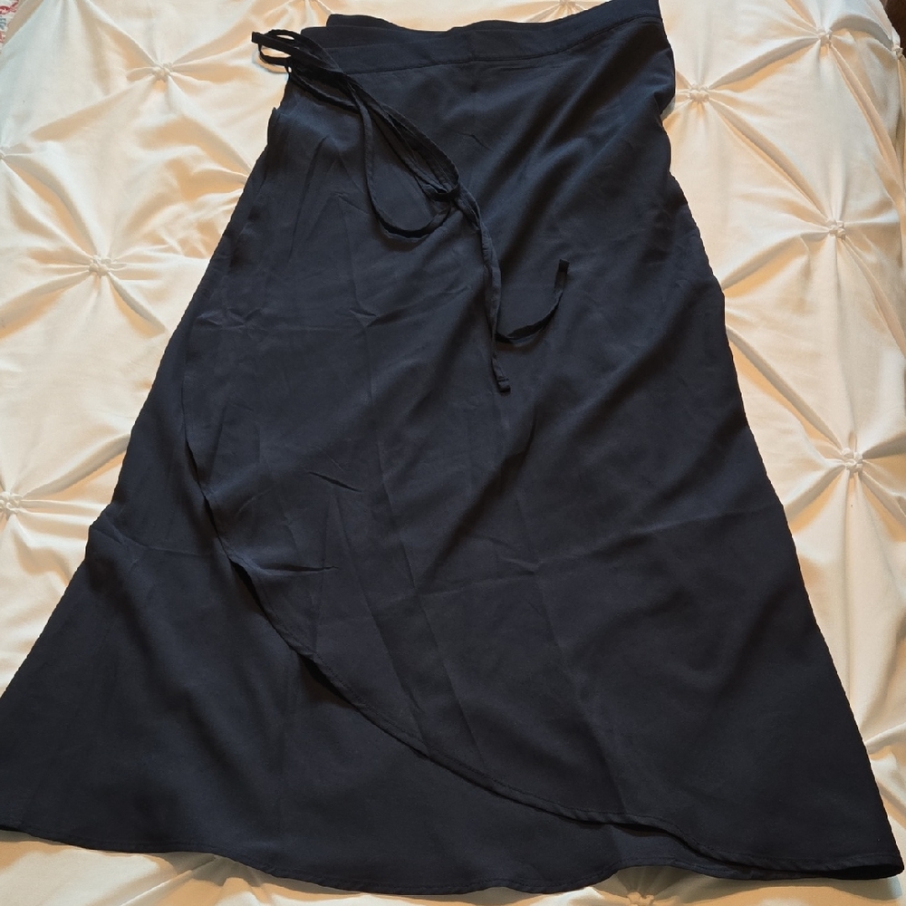 Summer & Rose Navy Midi Skirt